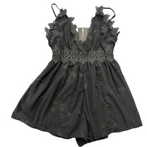 Fashion Nova Black Embroidered Lace Trim Romper V Neck Spaghetti Straps Size M